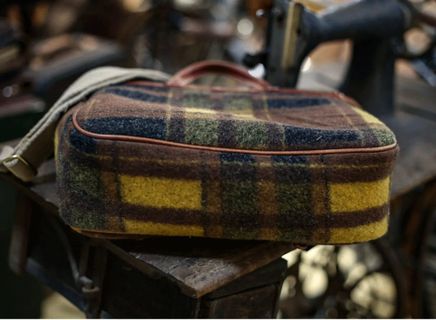 Plaid Wool Bag Tweed Bag, Women Cowhide Leather Bag, Trendy Fall Winter 2022-2023 Emerald Green Bag, Men Shoulder Strap Hobo Bag